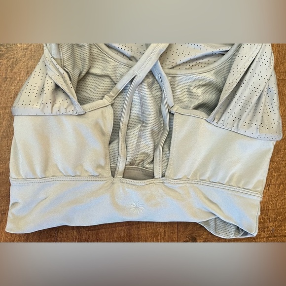 Athleta Womens Activewear tank with built in bra Sz small - Picture 9 of 11